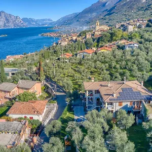 https://casa-maya-brenzone.hotelinveneto.com